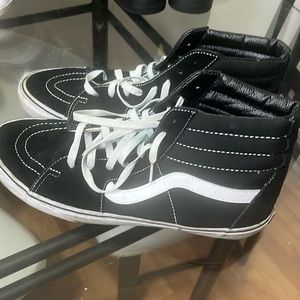 Black & white vans
